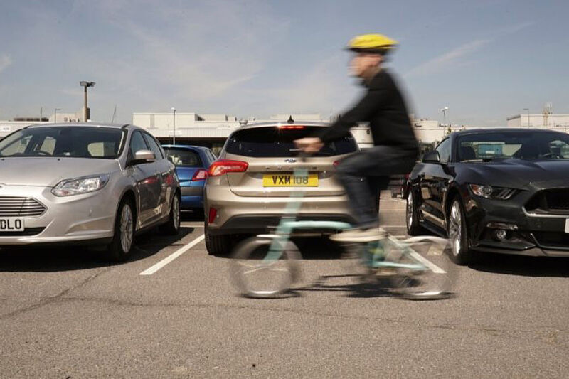 Neuer Ford Focus: Weniger Stress beim Rückwärtsfahren dank Kamera mit