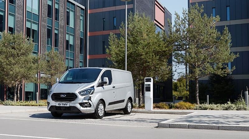 Studie: Nutzfahrzeuge mit Plug-in Hybrid-Antrieb sind eine praxisorientierte Lösung für bessere Luft in Städten